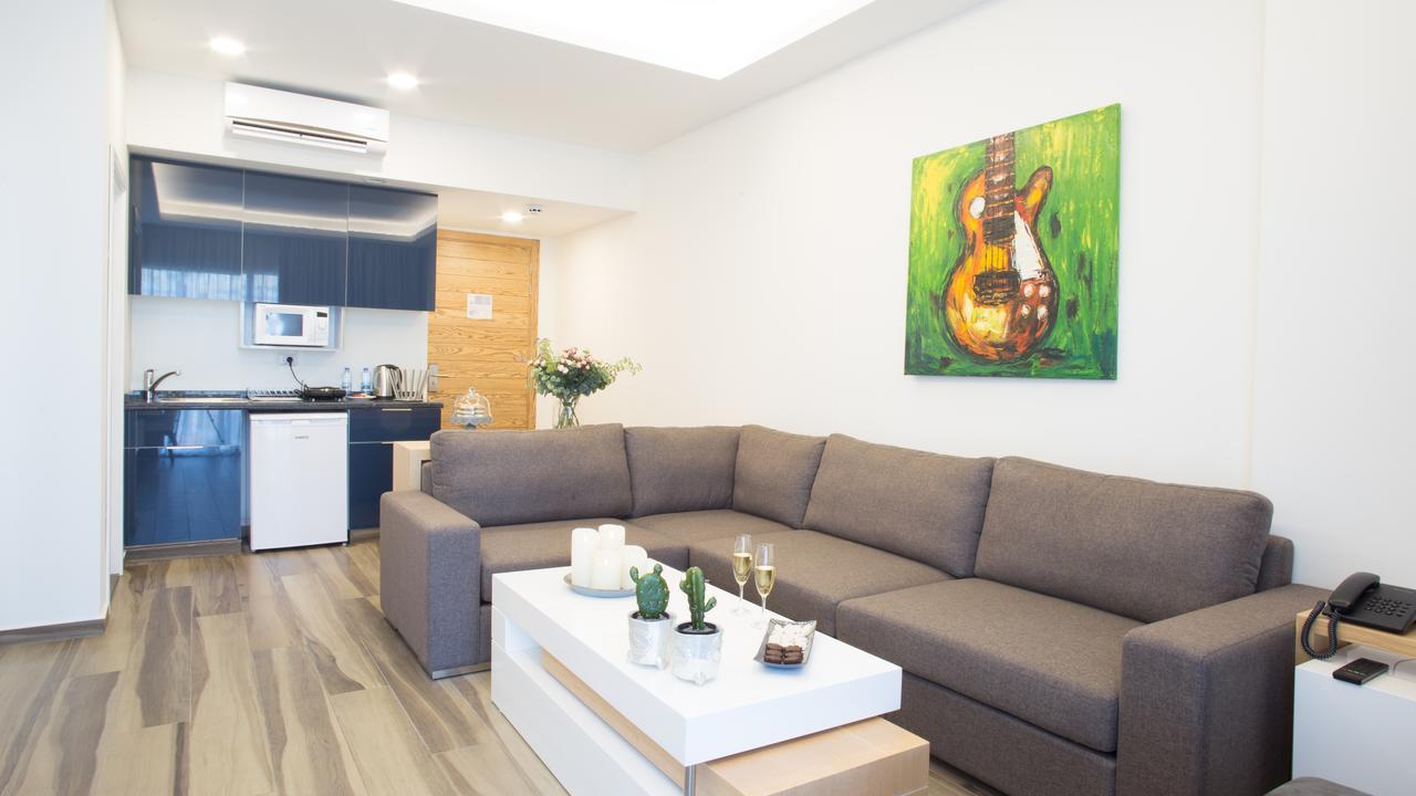 Dbayeh The Stay Furnished Apartments מראה חיצוני תמונה
